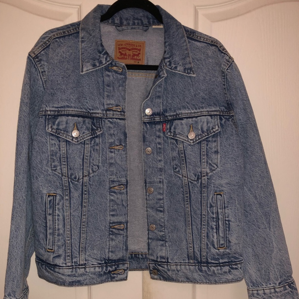 Levi’s Women’s Ex-Boyfriend Trucker Jacket